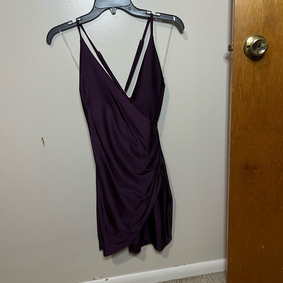 Dark Purple Bodycon Mini Dress. Size Medium. - Picture 2 of 4